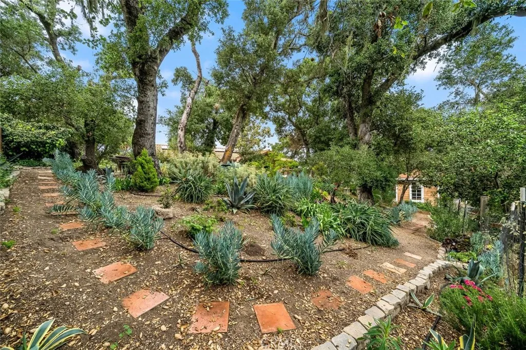 Additional image 116 of 5982 Violeta Ave, Atascadero, CA 93422