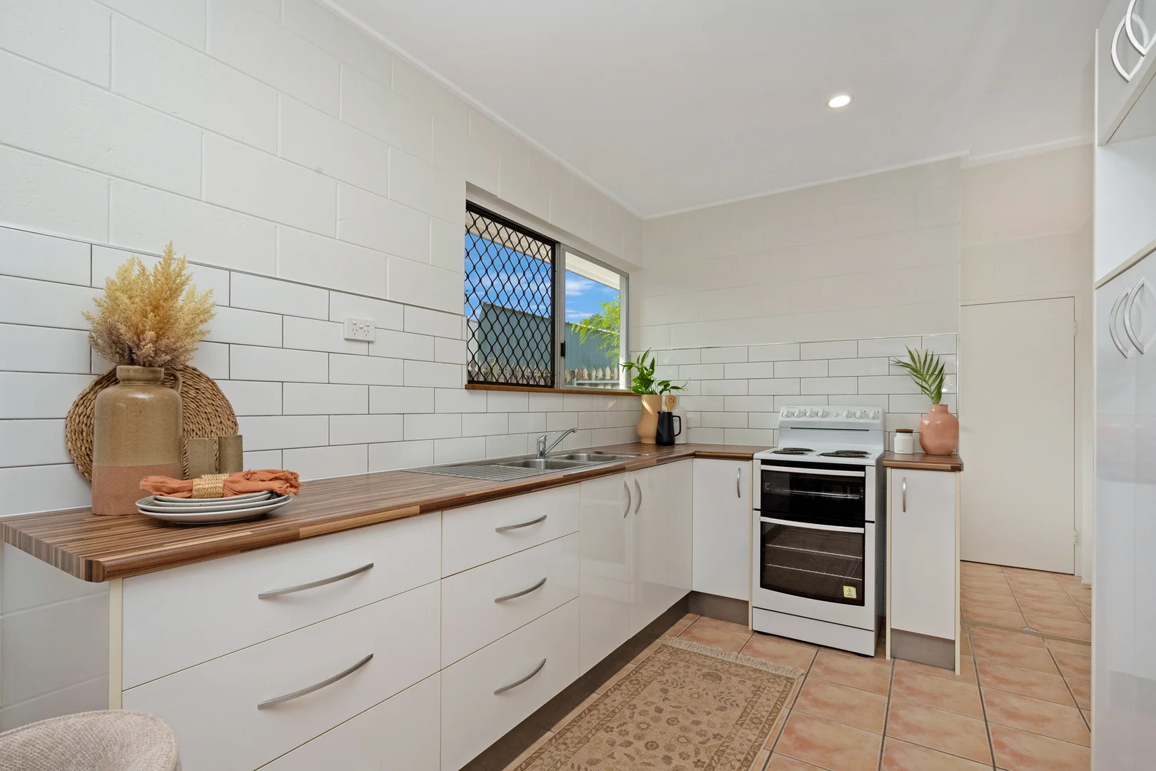 Additional image 2 of 4/16 Vaughn Street, West End QLD 4810