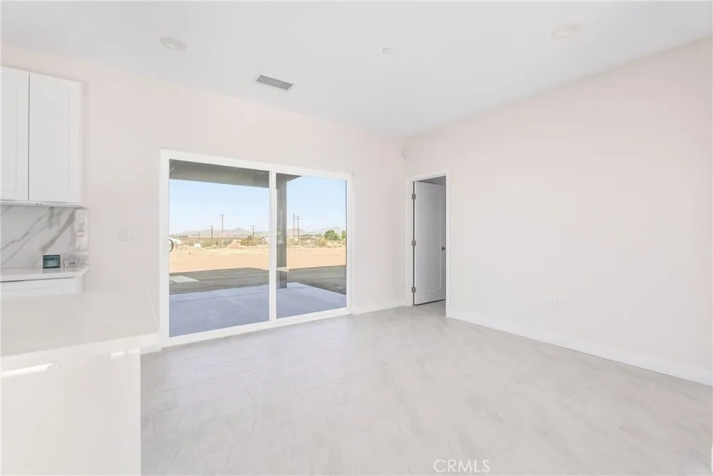 Additional image 15 of 15192 Barbara, Apple Valley, CA 92307