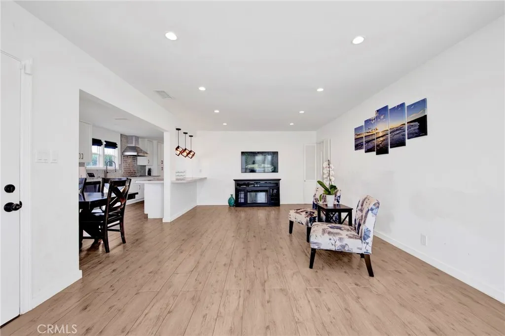 Additional image 33 of 2149 Cullivan Street, Los Angeles, CA 90047