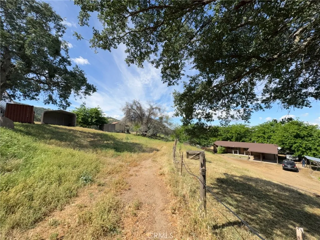 Additional image 114 of 39569 Clover Ln, Squaw Valley, CA 93675