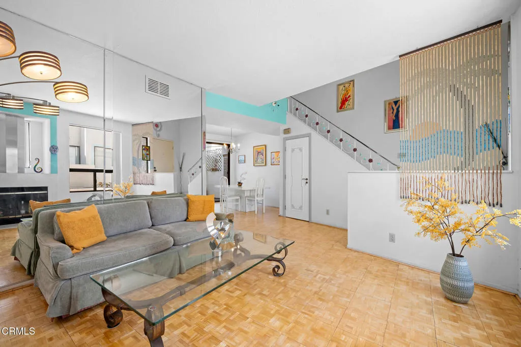 Additional image 2 of 1340 Glenwood Road Unit 17, Glendale, CA 91201