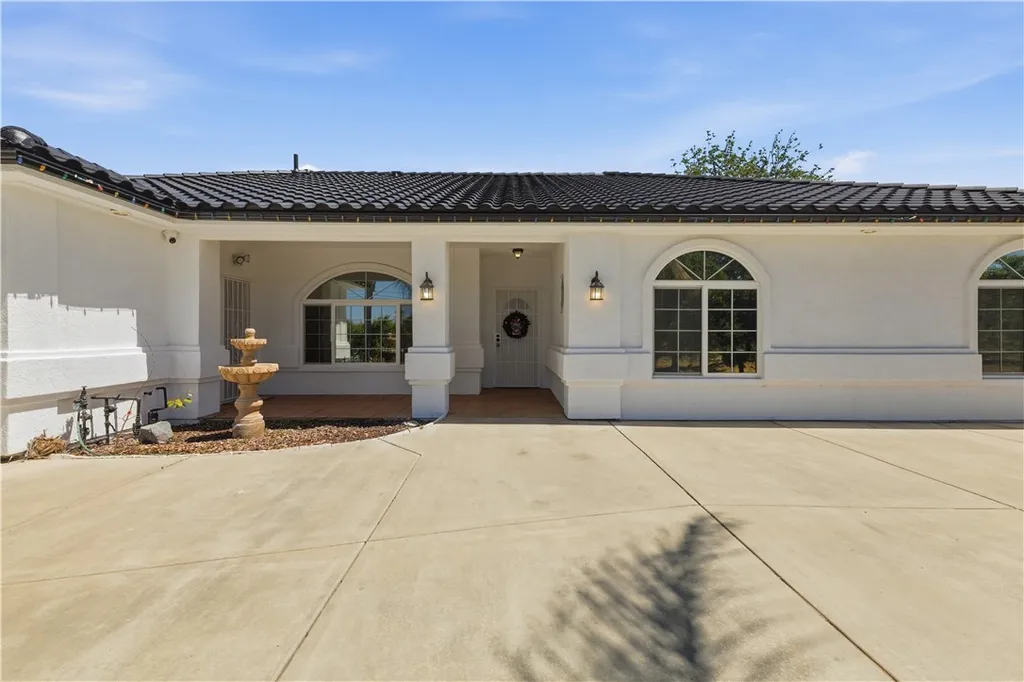 Additional image 12 of 2189 Myers St, Riverside, CA 92503