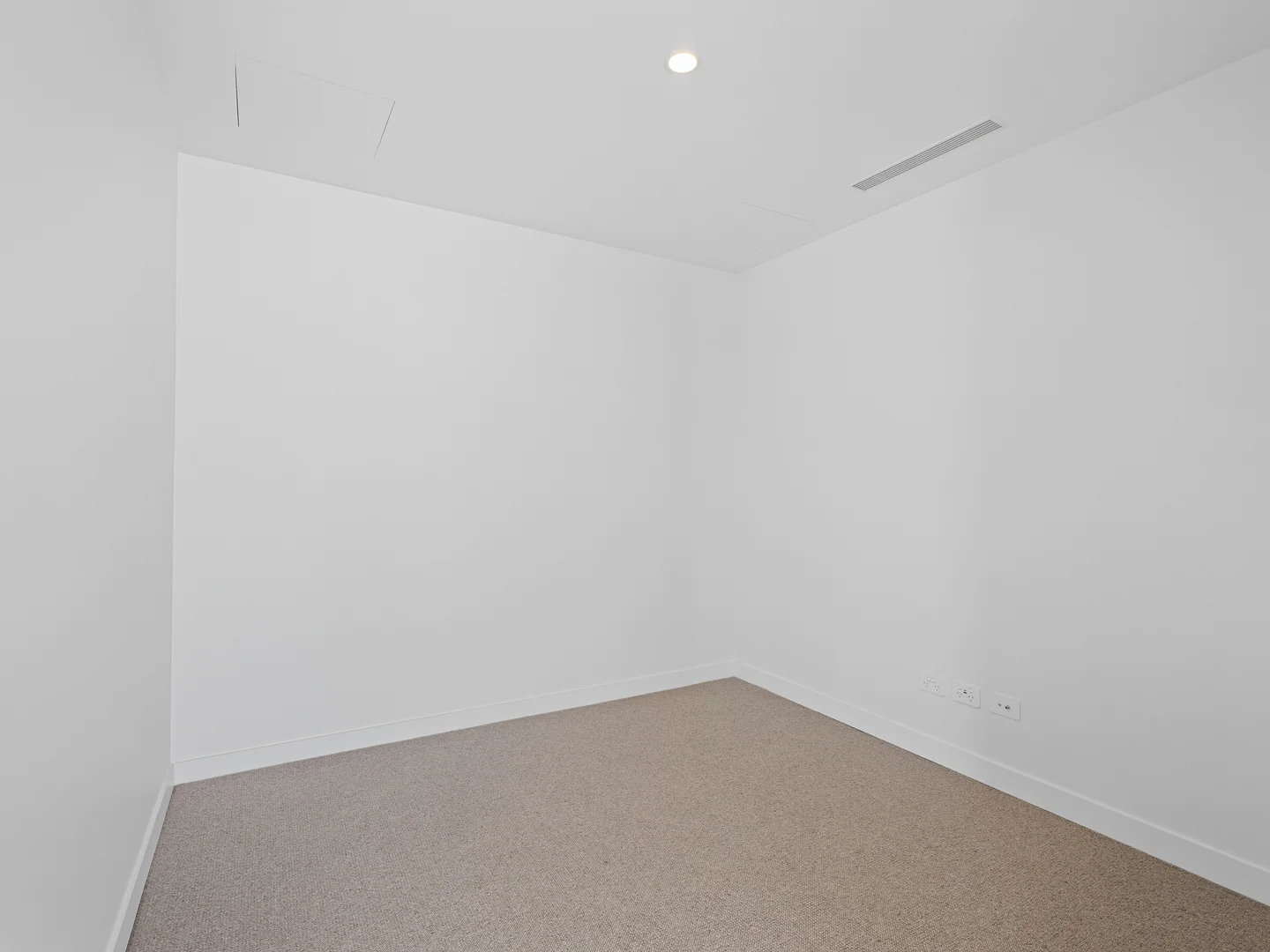 Additional image 7 of 1302/15 Peerless Ave, Mermaid Beach QLD 4218