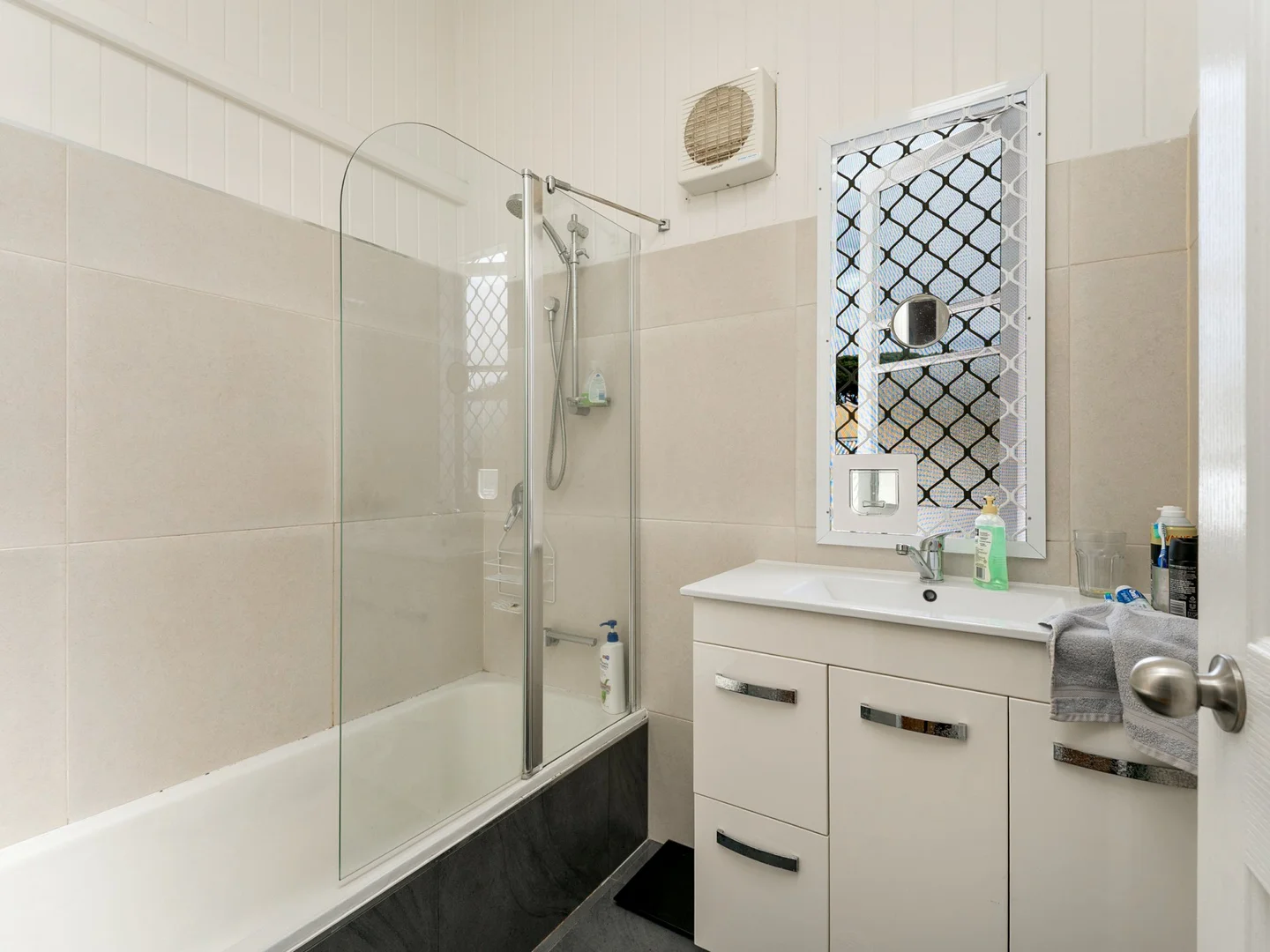 Additional image 13 of 32 Howe Street, Cairns North QLD 4870