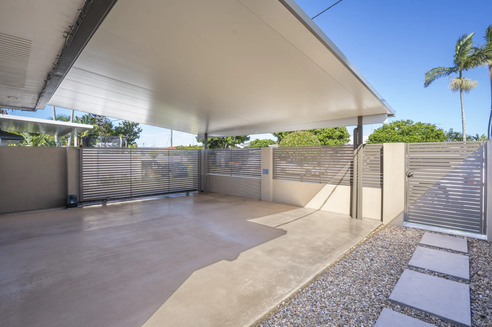 Additional image 16 of 2/11 Logan Avenue, Miami QLD 4220