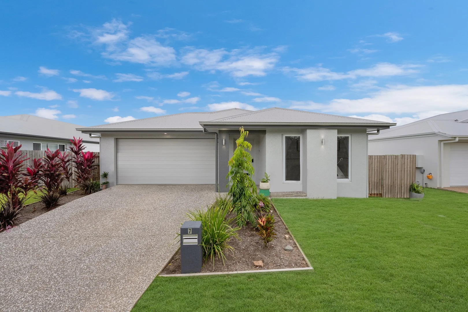 7 Prominence Court, Julago QLD 4816