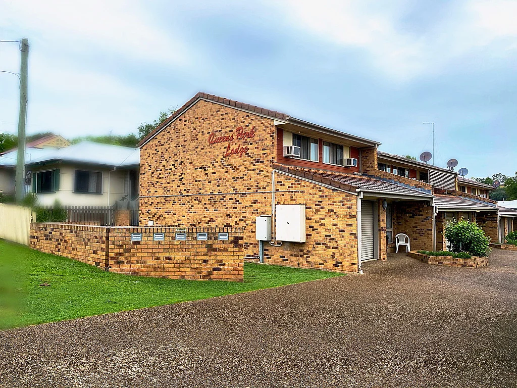 4/4 Roderick Street, Ipswich QLD 4305