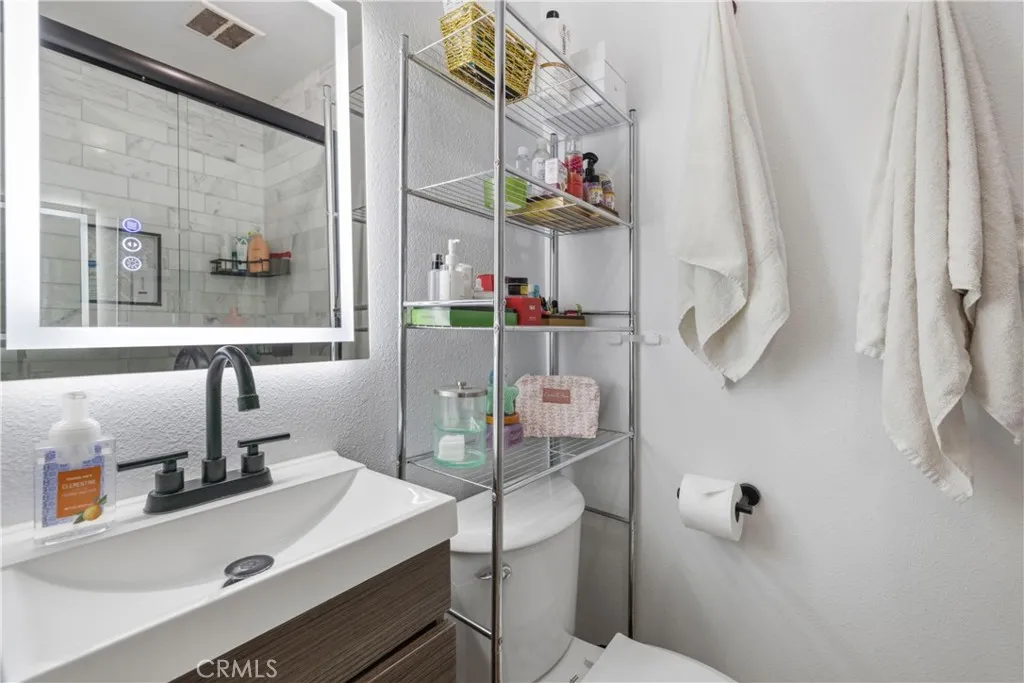 Additional image 102 of 25048 Wheeler Rd, Newhall, CA 91321