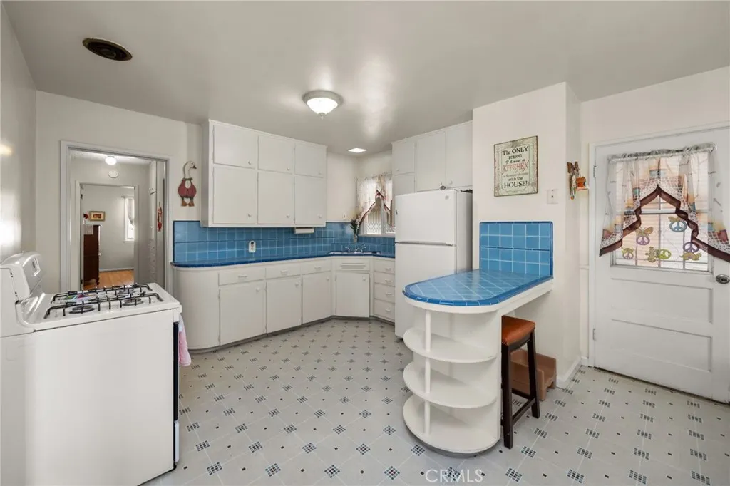 Additional image 8 of 428 S Campus, Upland, CA 91786