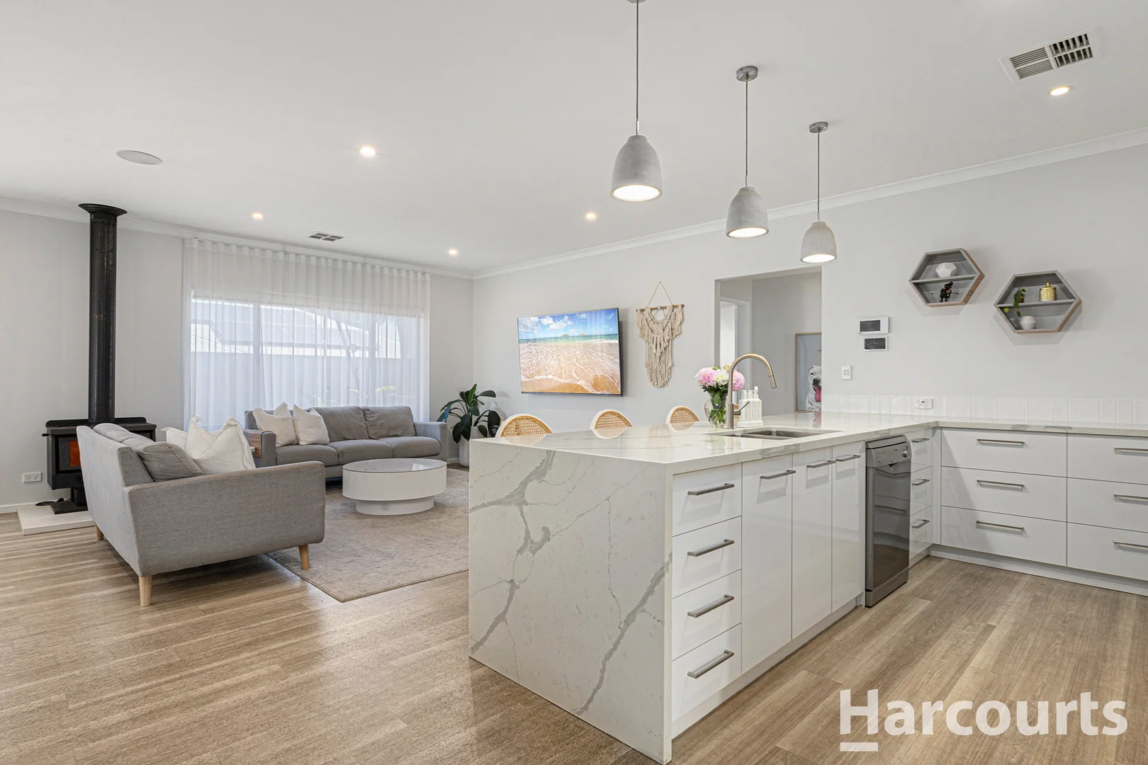 Additional image 7 of 27 Solandri Turn, Halls Head WA 6210