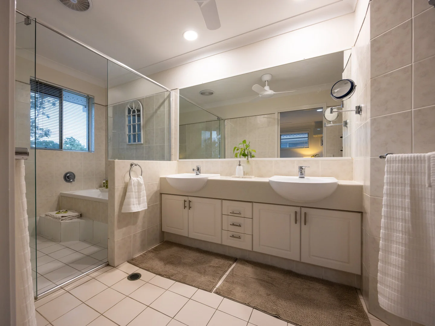 Additional image 9 of 8115 Magnolia Gardens Court, Hope Island QLD 4212