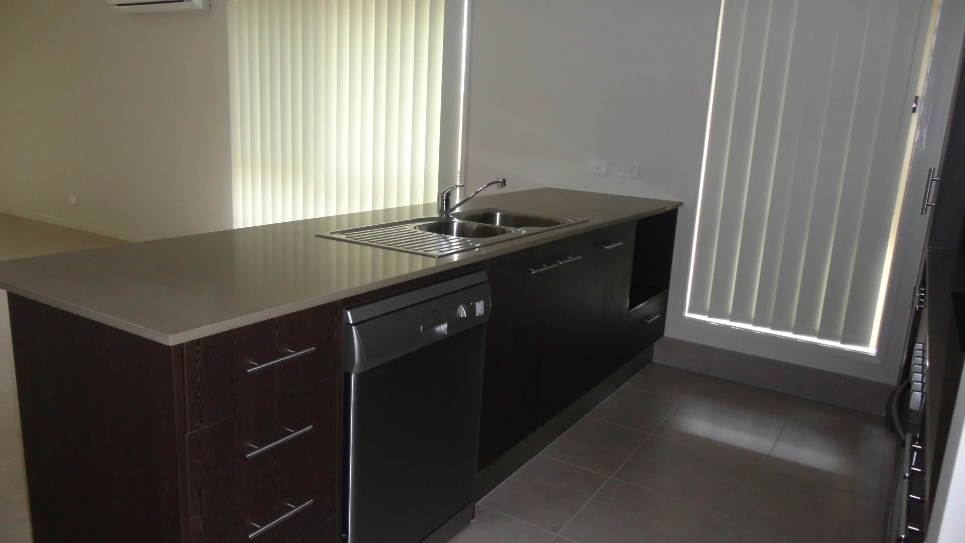 15 Brisbane Road, Warner QLD 4500 photo 5