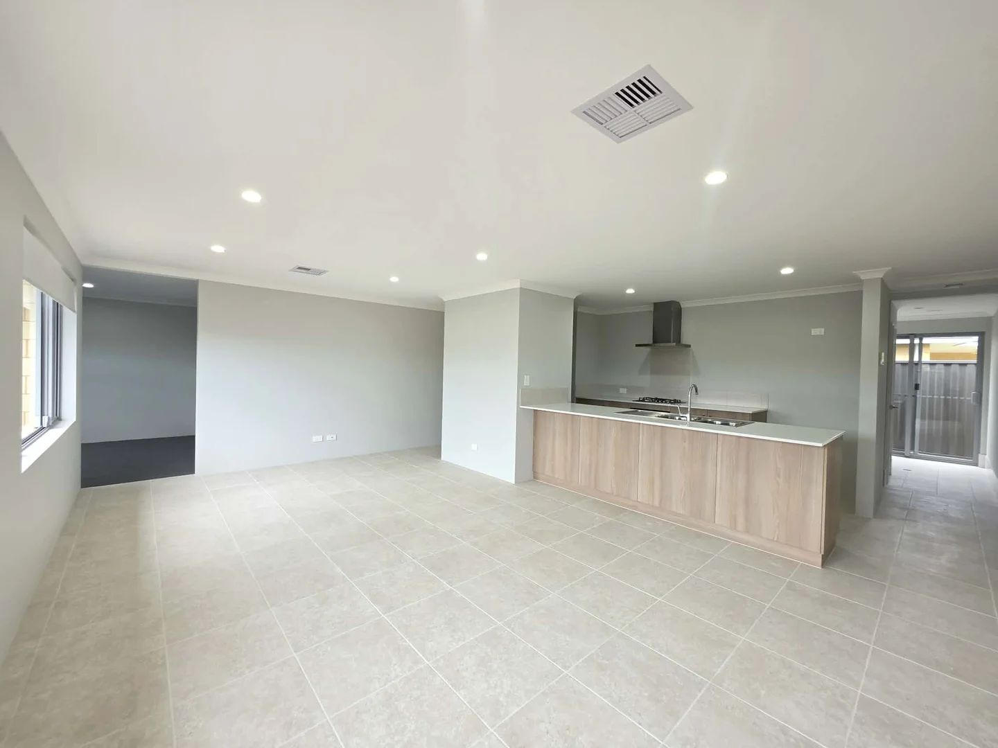 Additional image 4 of 12 Greville Grove, Lakelands WA 6180
