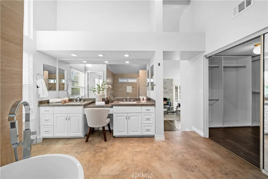 Additional image 36 of 41 Hermosa, Irvine, CA 92620