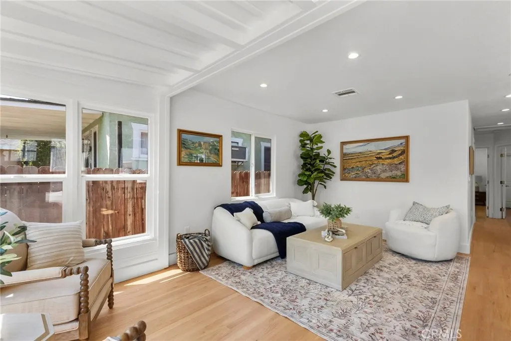 Additional image 31 of 3705 S St Andrews Pl, Los Angeles, CA 90018