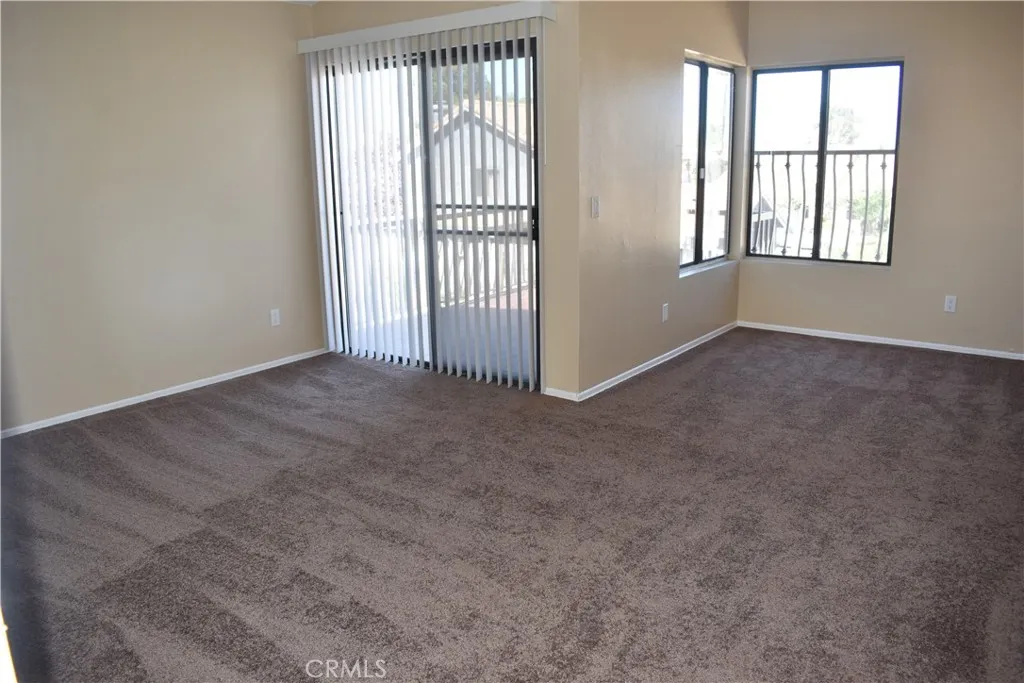 Additional image 17 of 325 Rainbow Ter, Palmdale, CA 93551