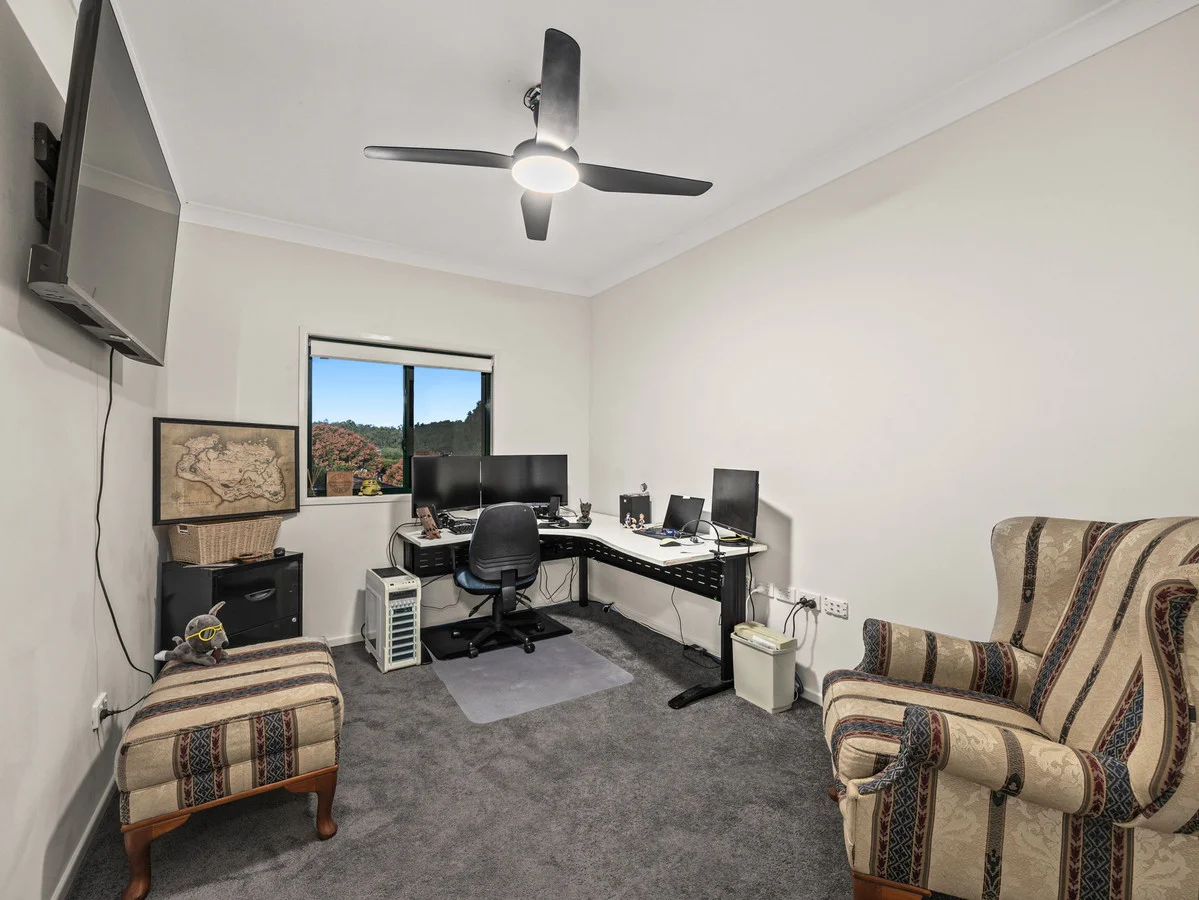 Additional image 11 of 8 McDougall Close, Silkstone QLD 4304