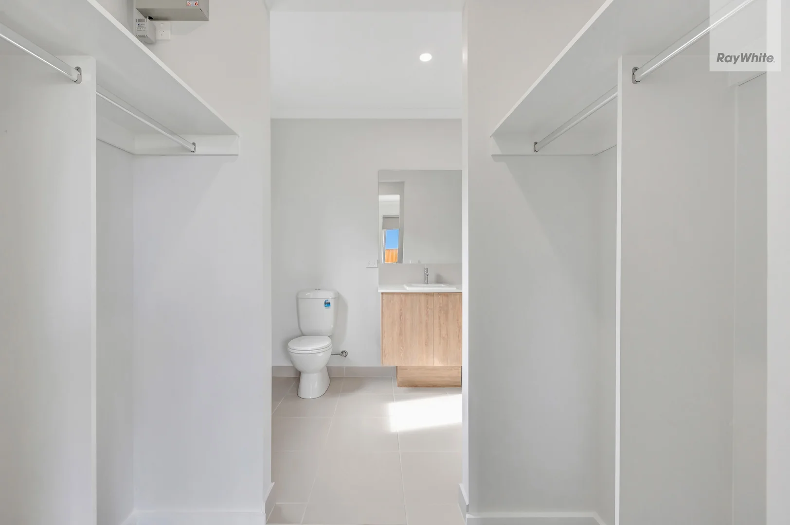 Additional image 8 of 21 Bluestar Grove, Thornhill Park VIC 3335