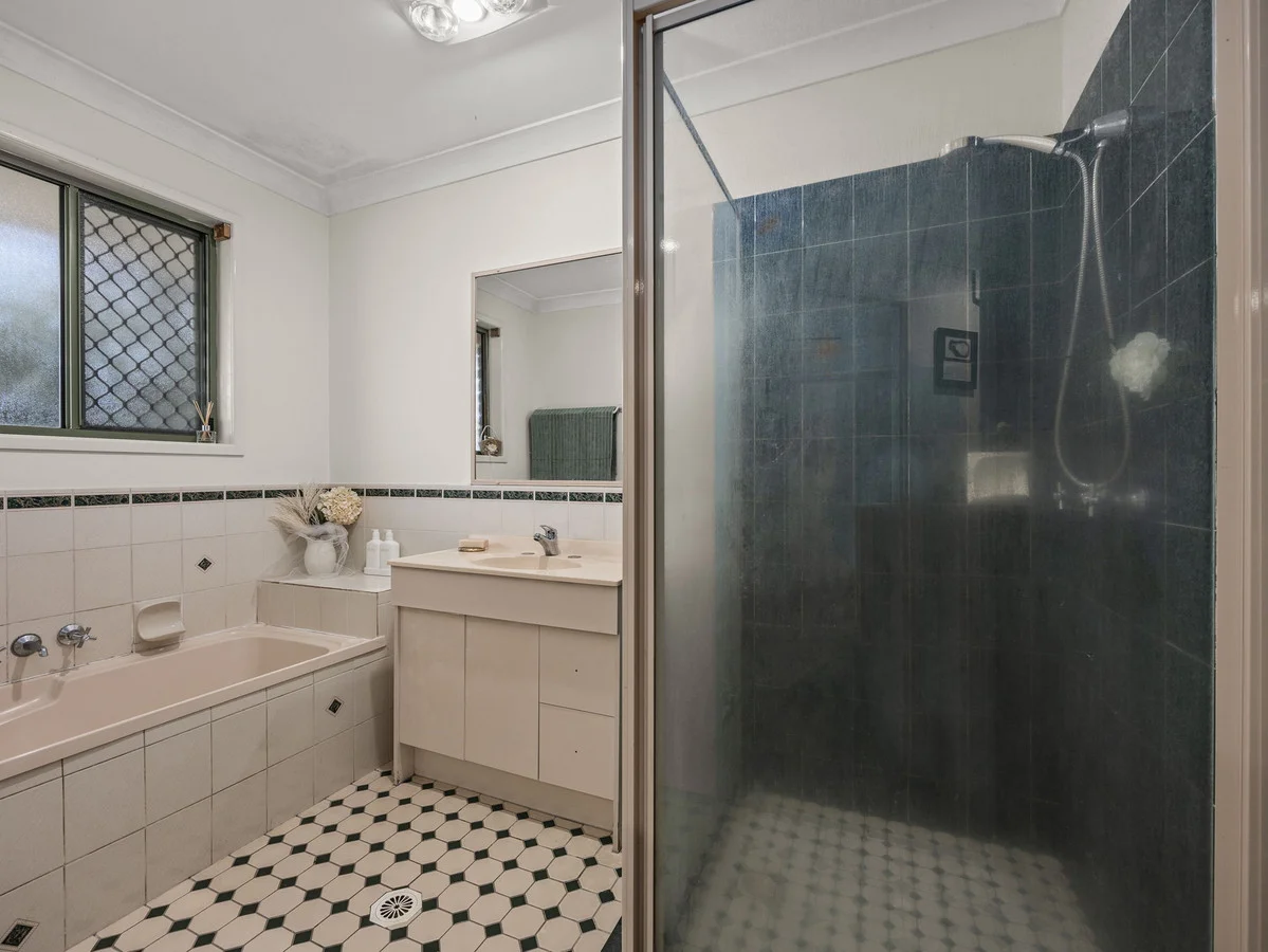 Additional image 13 of 8 McDougall Close, Silkstone QLD 4304
