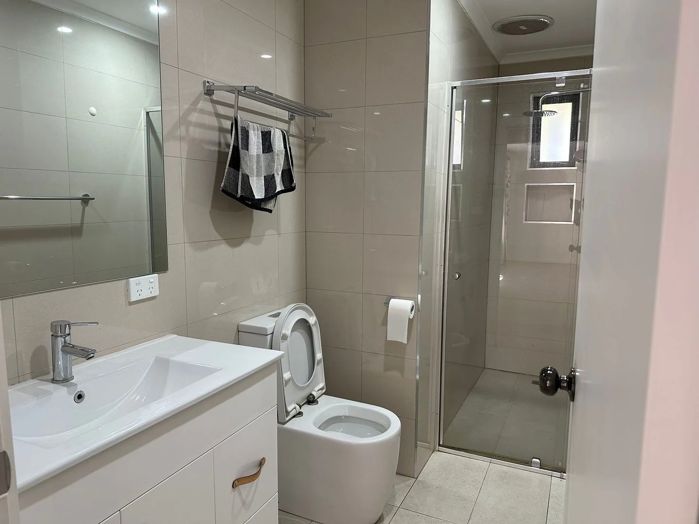 Additional image 7 of 24 Worthing Avenue, Doncaster East VIC 3109