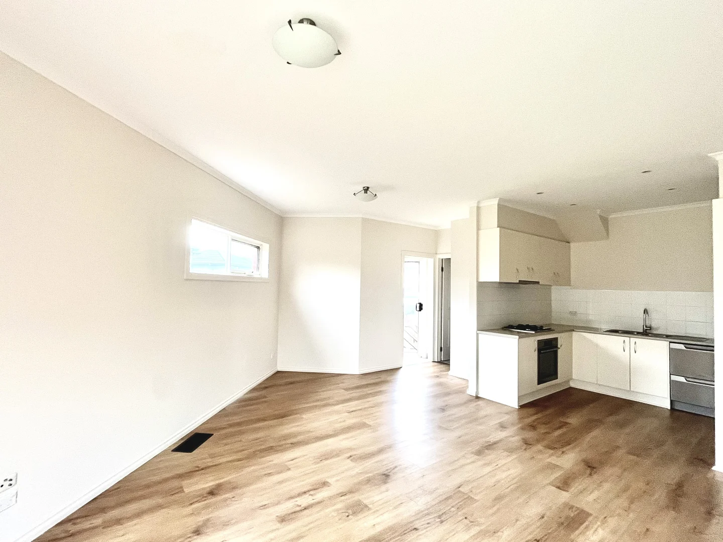 Additional image 5 of 4B Mountbatten Court, Oakleigh East VIC 3166