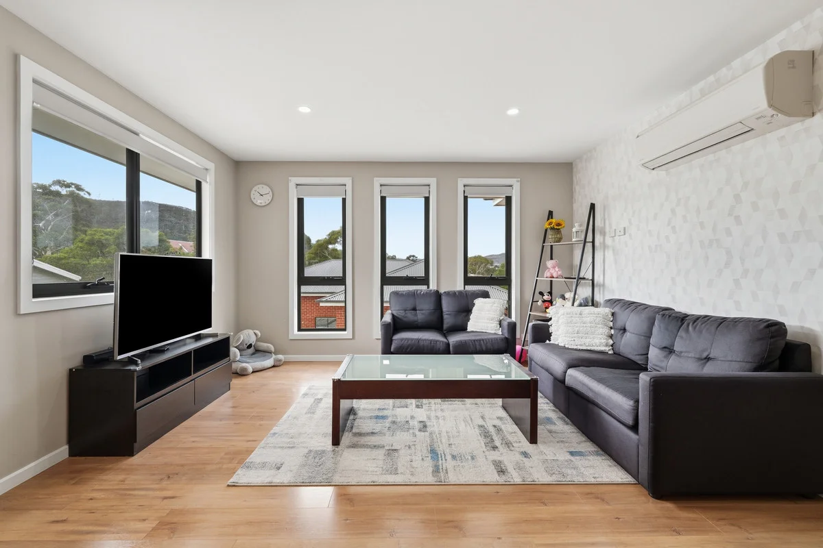 Additional image 3 of 2/170 Flagstaff Gully Road, Lindisfarne TAS 7015