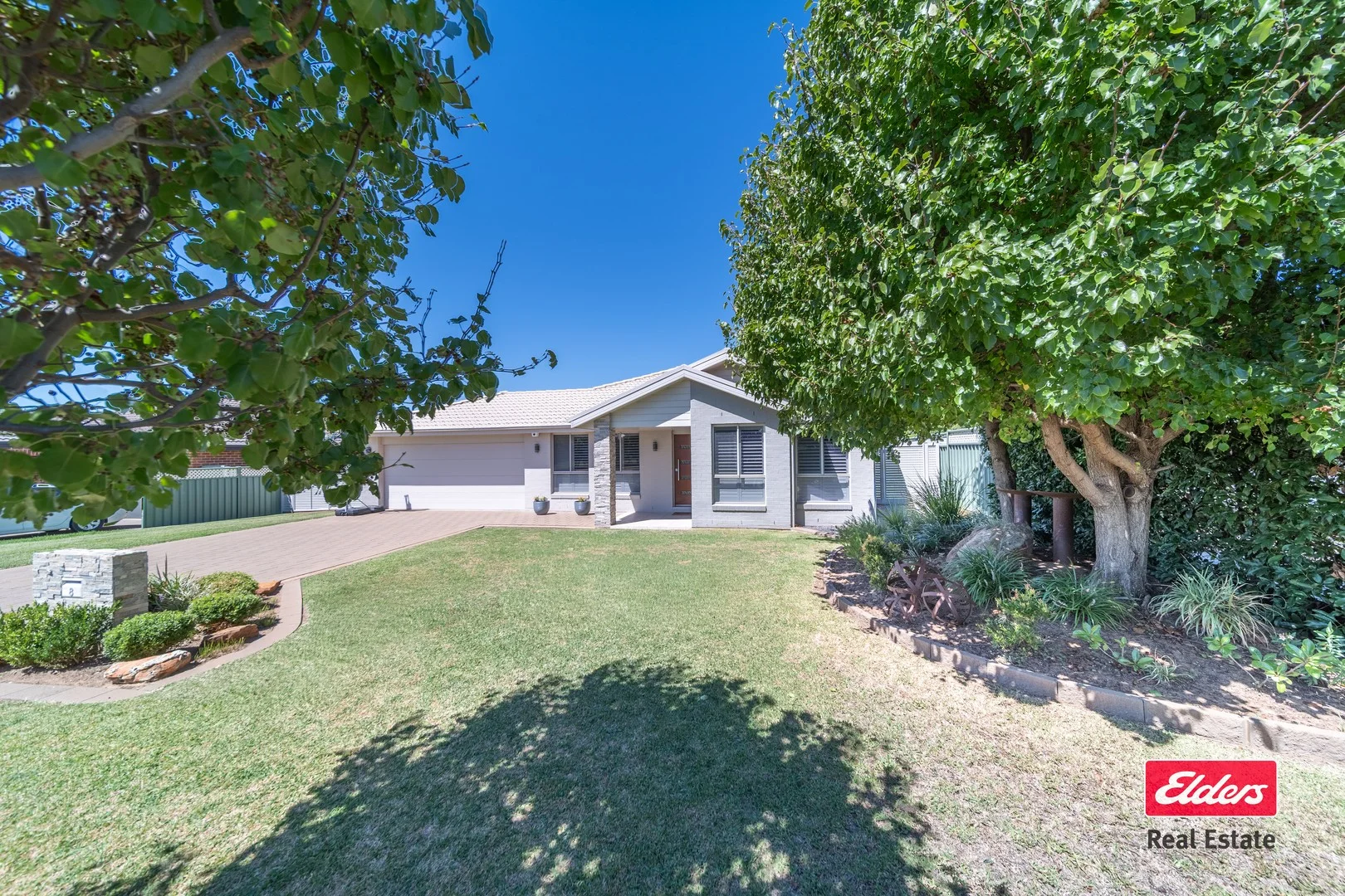 8 Loch Lomond Way, Dubbo NSW 2830