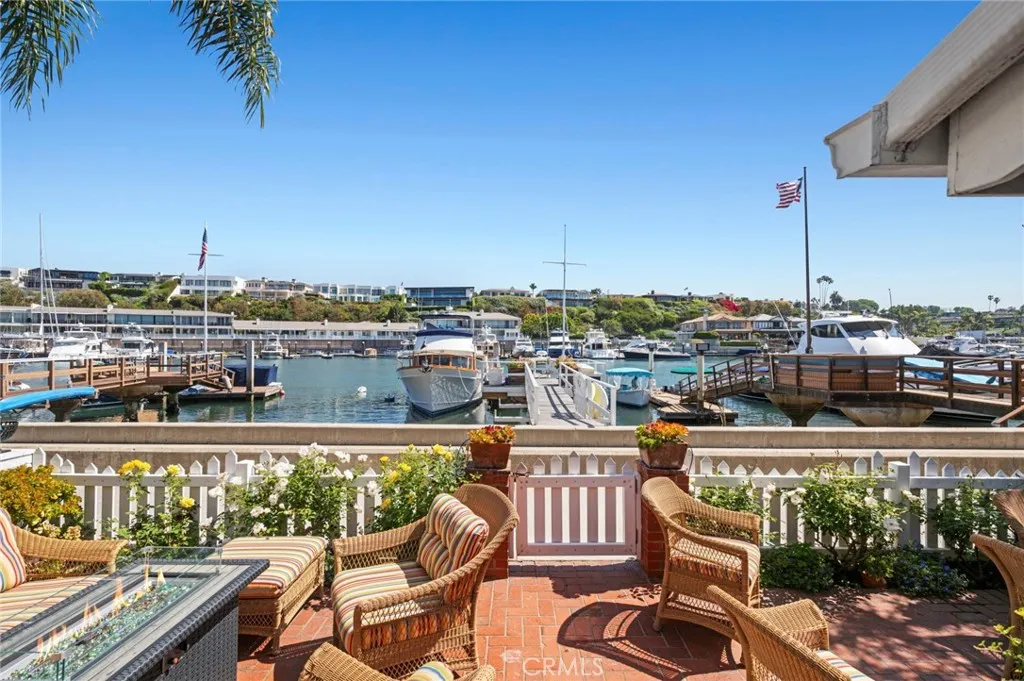 323 E Bay Front, Newport Beach, CA 92662 photo 5