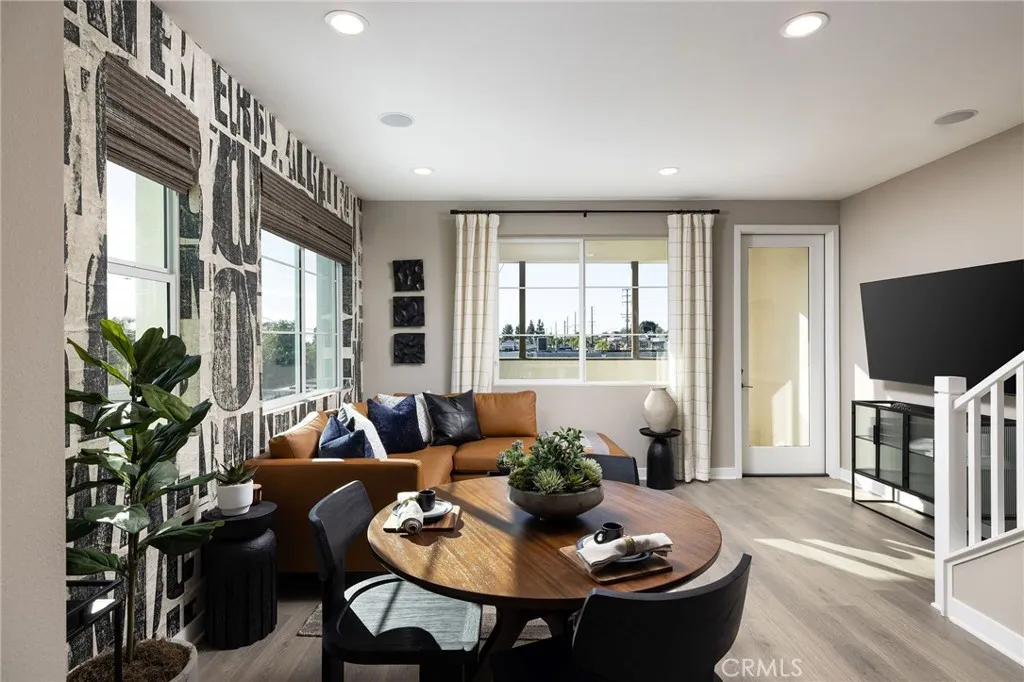 Additional image 12 of 326 E William Way, La Habra, CA 90631