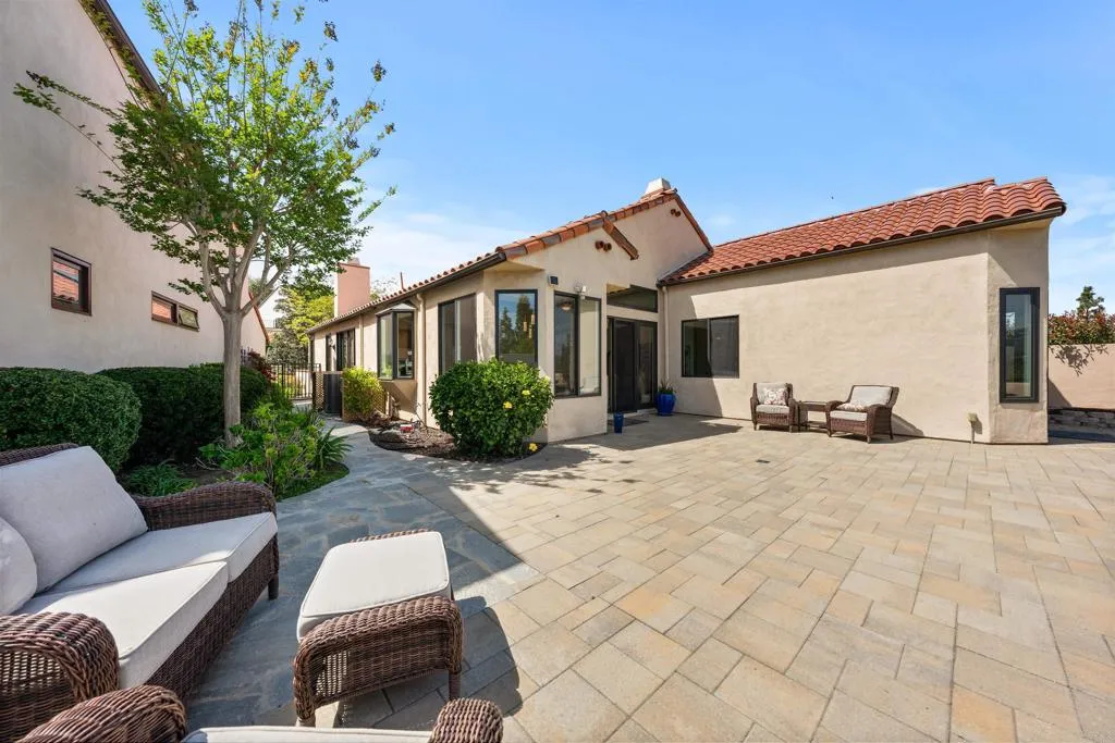 Additional image 93 of 12055 Tretagnier Circle, Rancho Bernardo (San Diego), CA 92128