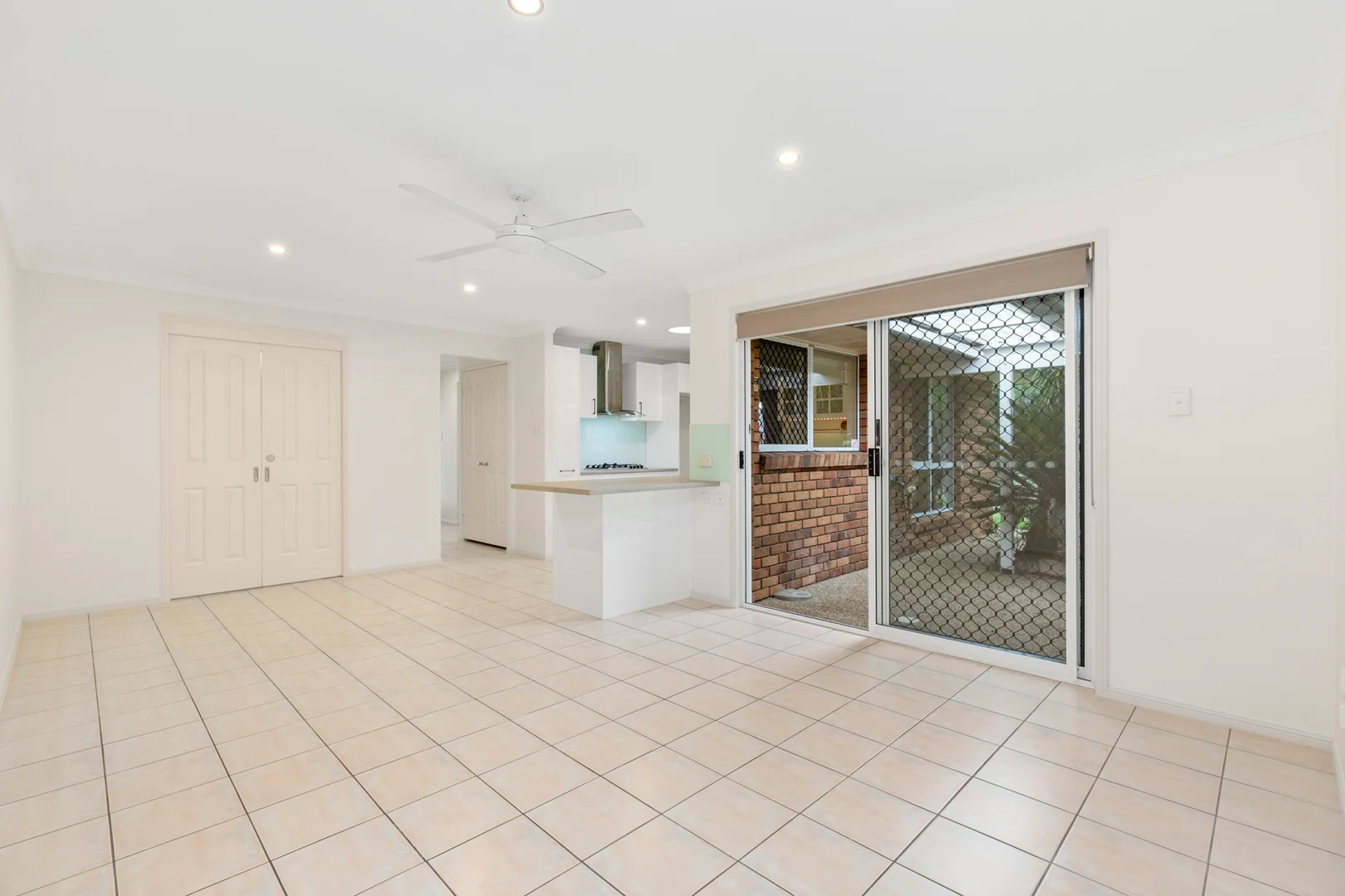 Additional image 4 of 13 Sunnyvale Place, Belmont QLD 4153