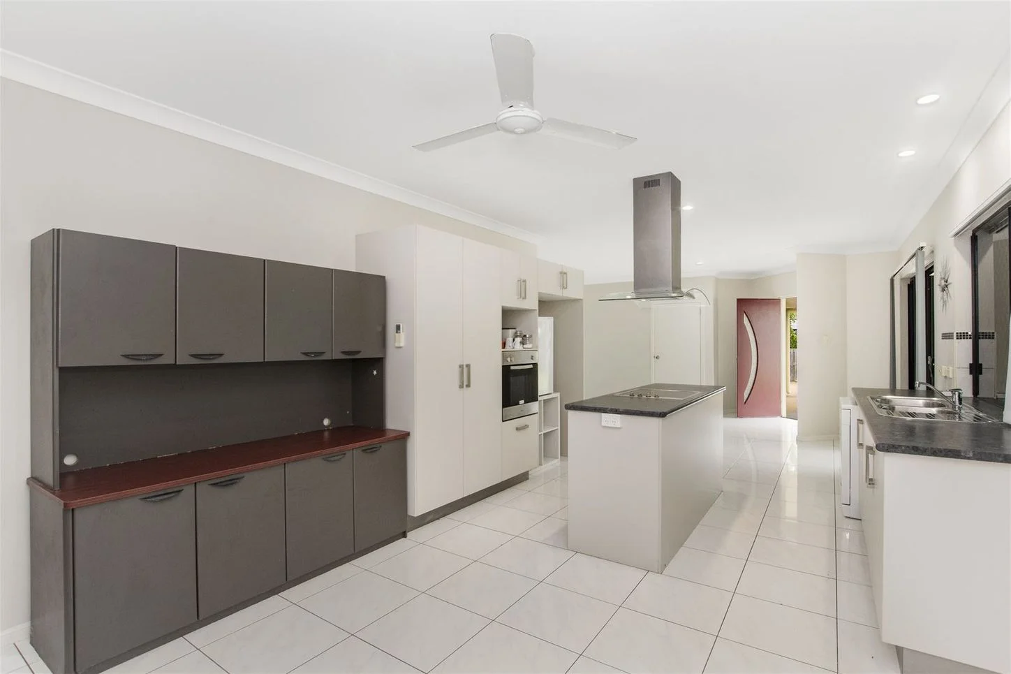 Additional image 3 of 34 Donostia Crescent, Bushland Beach QLD 4818