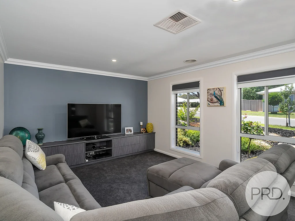 Additional image 2 of 19 Kellerman Crescent, Boorooma NSW 2650