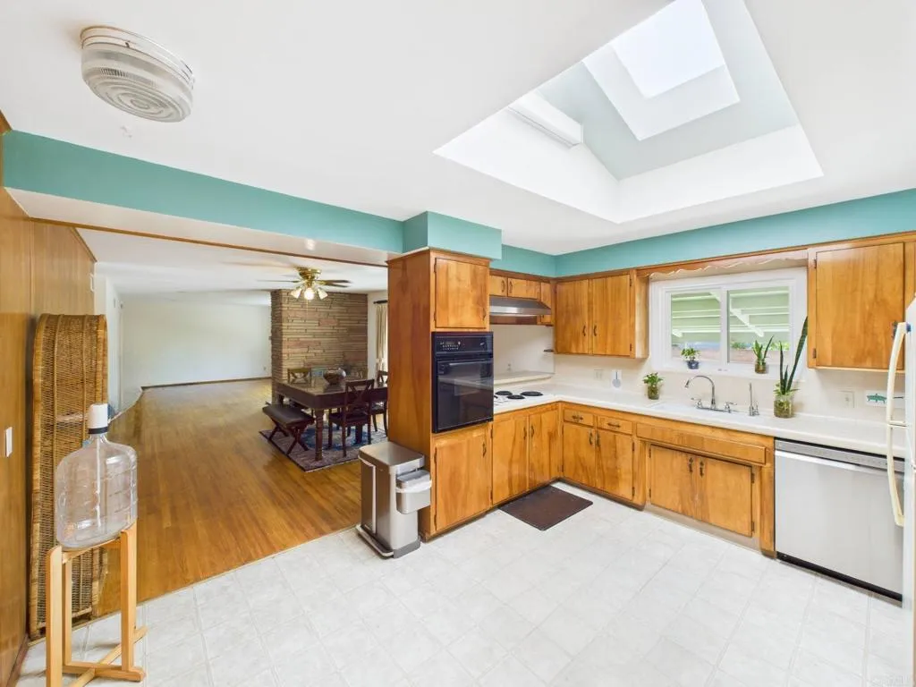 Additional image 8 of 2222 Debco Drive, Lemon Grove, CA 91945