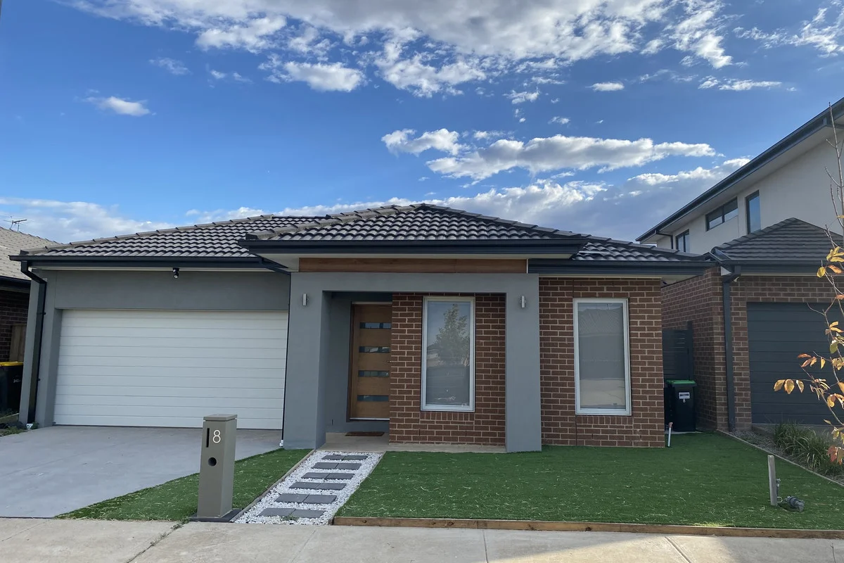 8 Assisi Street, Fraser Rise VIC 3336