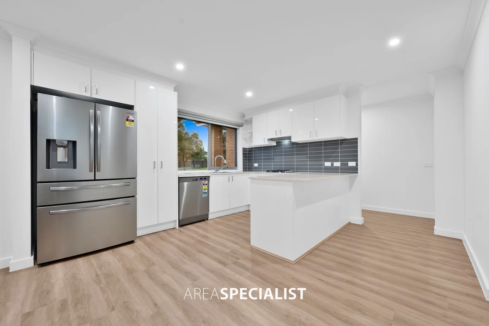 Additional image 4 of 2 Pinot Way, Pakenham VIC 3810