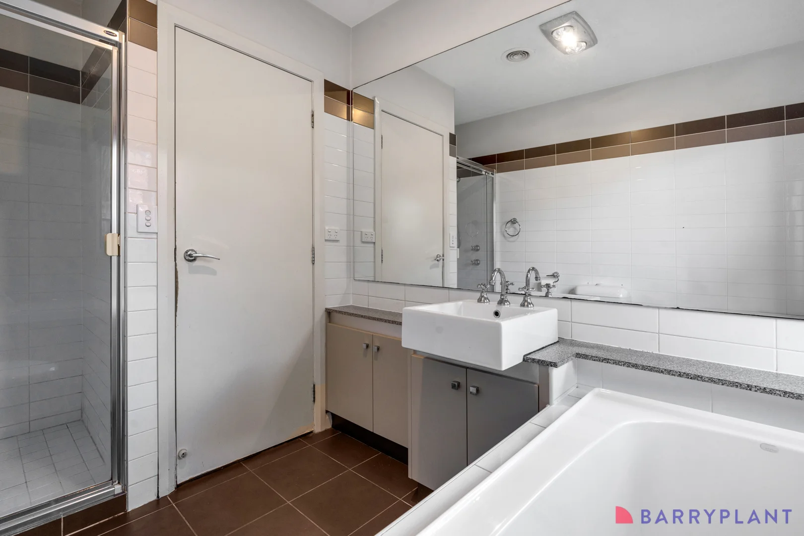 Additional image 10 of 2/9 Oulton Crescent, Reservoir VIC 3073