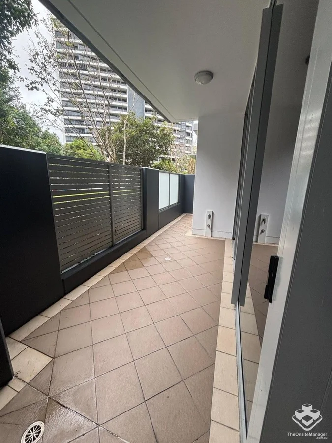Additional image 5 of ID:21173634/6 Aqua Street, Southport QLD 4215