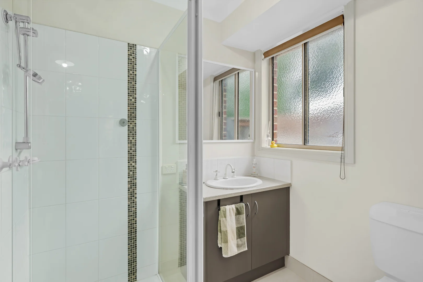 Additional image 8 of 32 Chestnut Chase, Pakenham VIC 3810