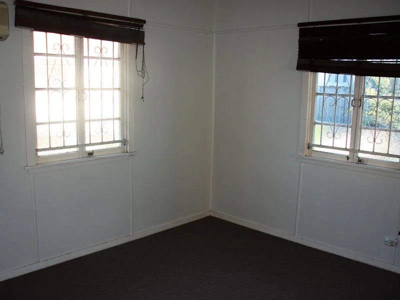 Additional image 8 of 6 Redarc Street, Fairfield QLD 4103