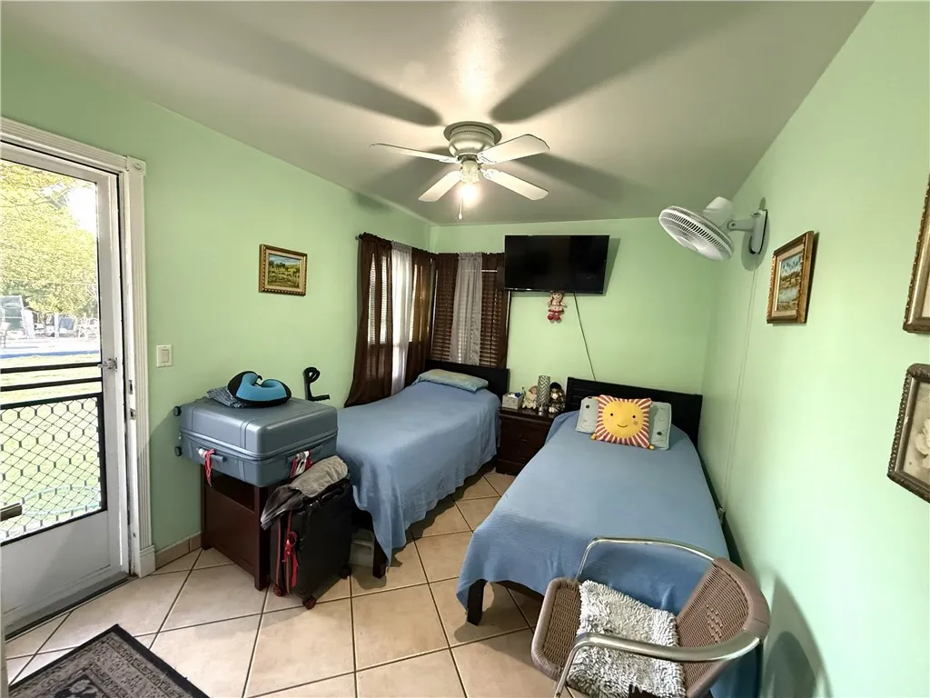 Additional image 12 of 128 Los Angeles, Monrovia, CA 91016