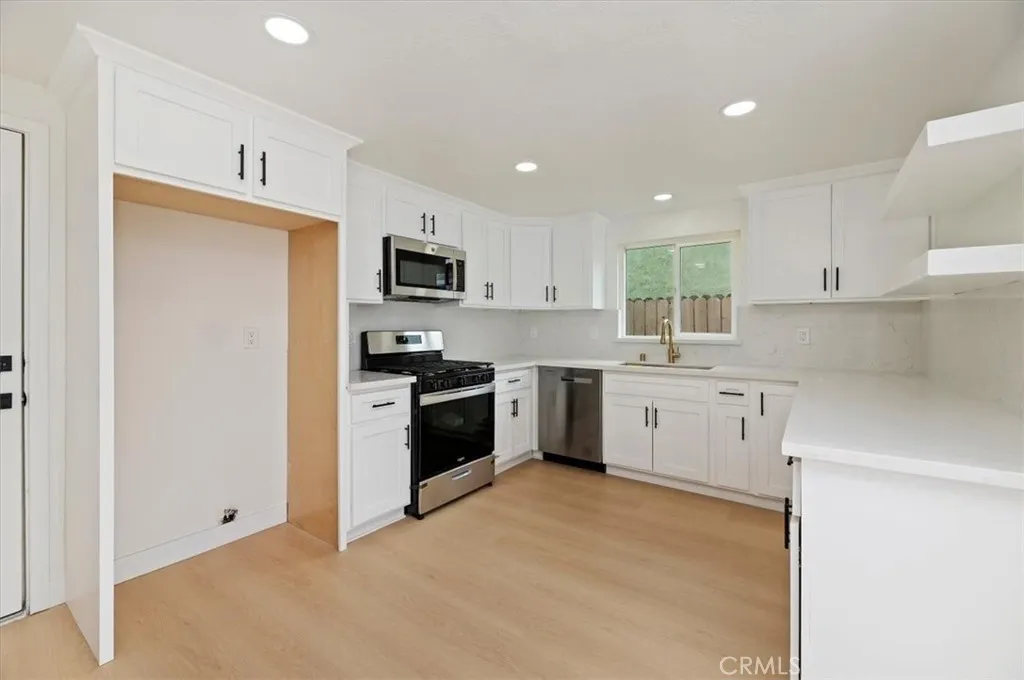 Additional image 16 of 14207 Woodland Drive, Fontana, CA 92337
