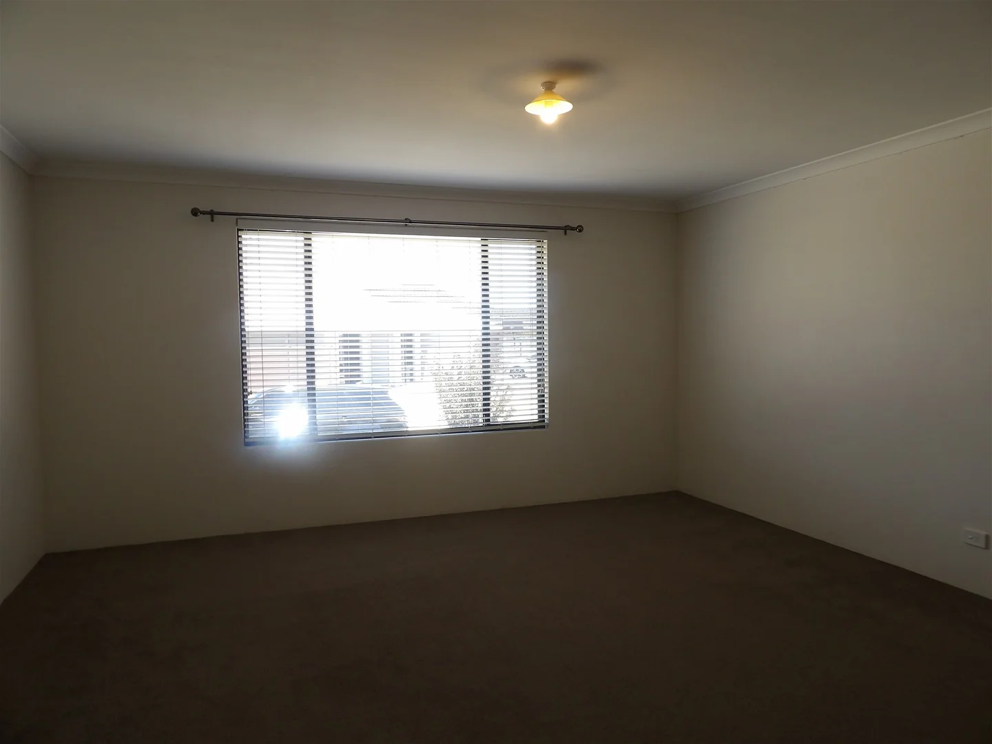 10 Sequin Close, Meadow Springs WA 6210 photo 3