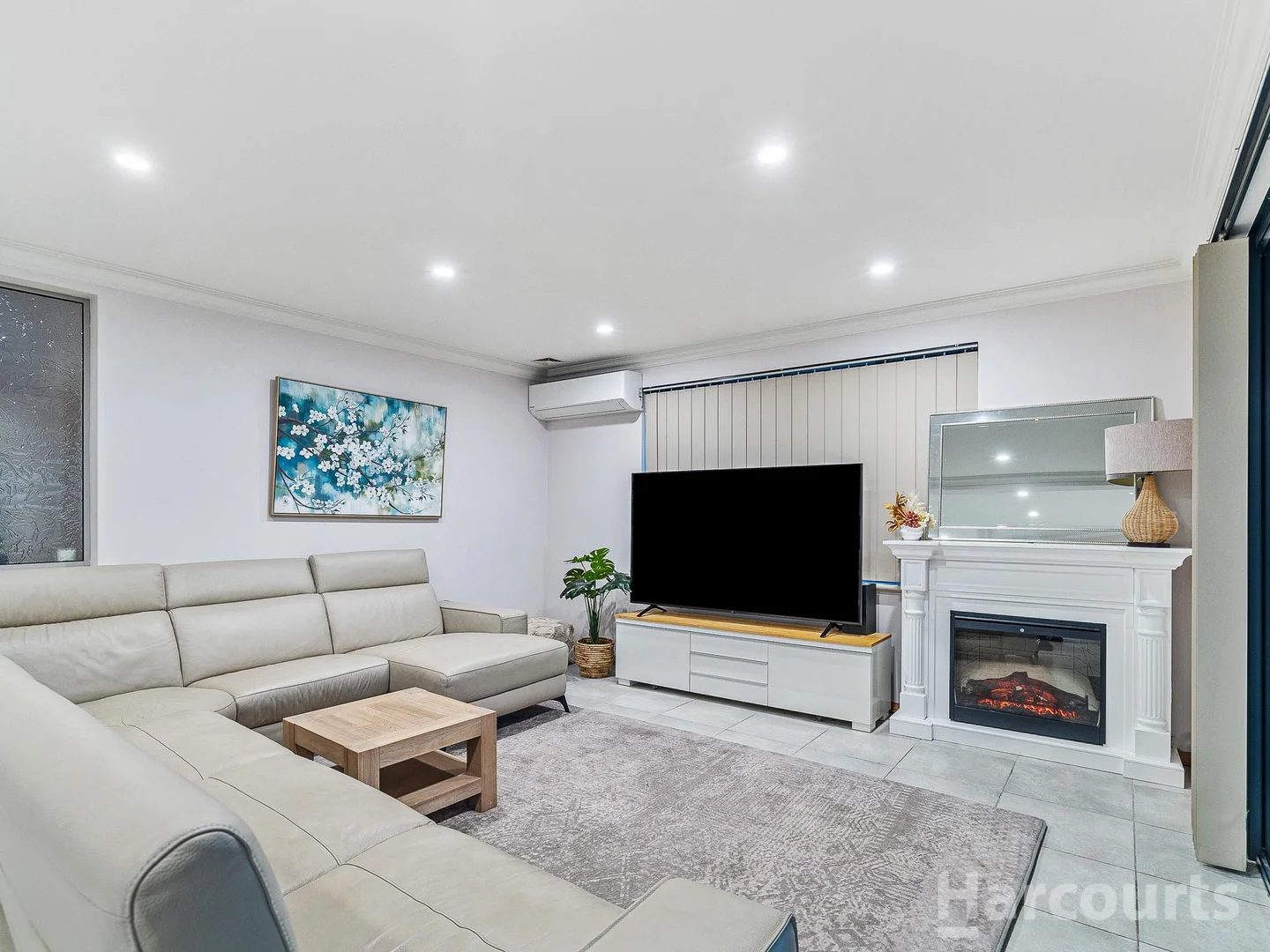 Additional image 18 of 6 Guillardon Terrace, Madora Bay WA 6210
