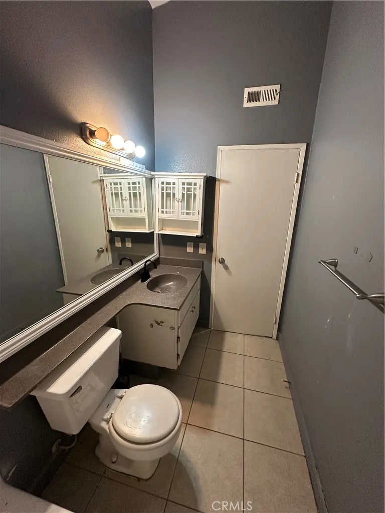 Additional image 82 of 165 Racquet Club Drive, Compton, CA 90220