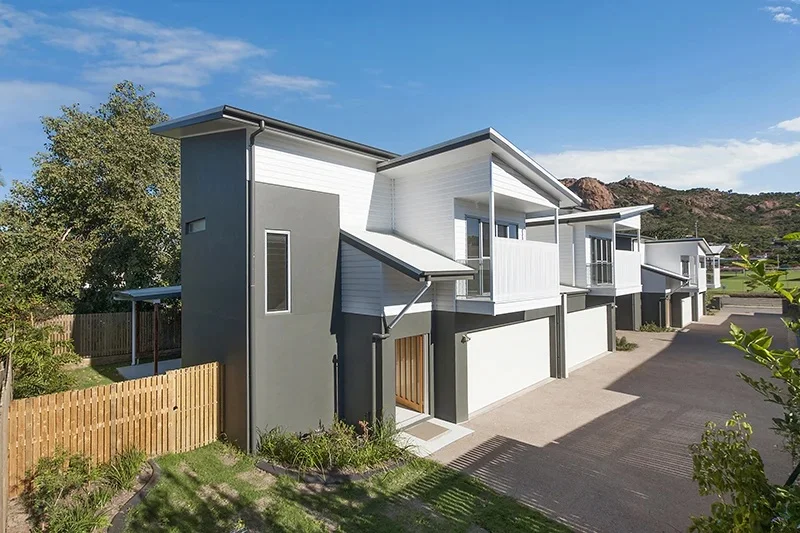 1/3 Cook Street, North Ward QLD 4810