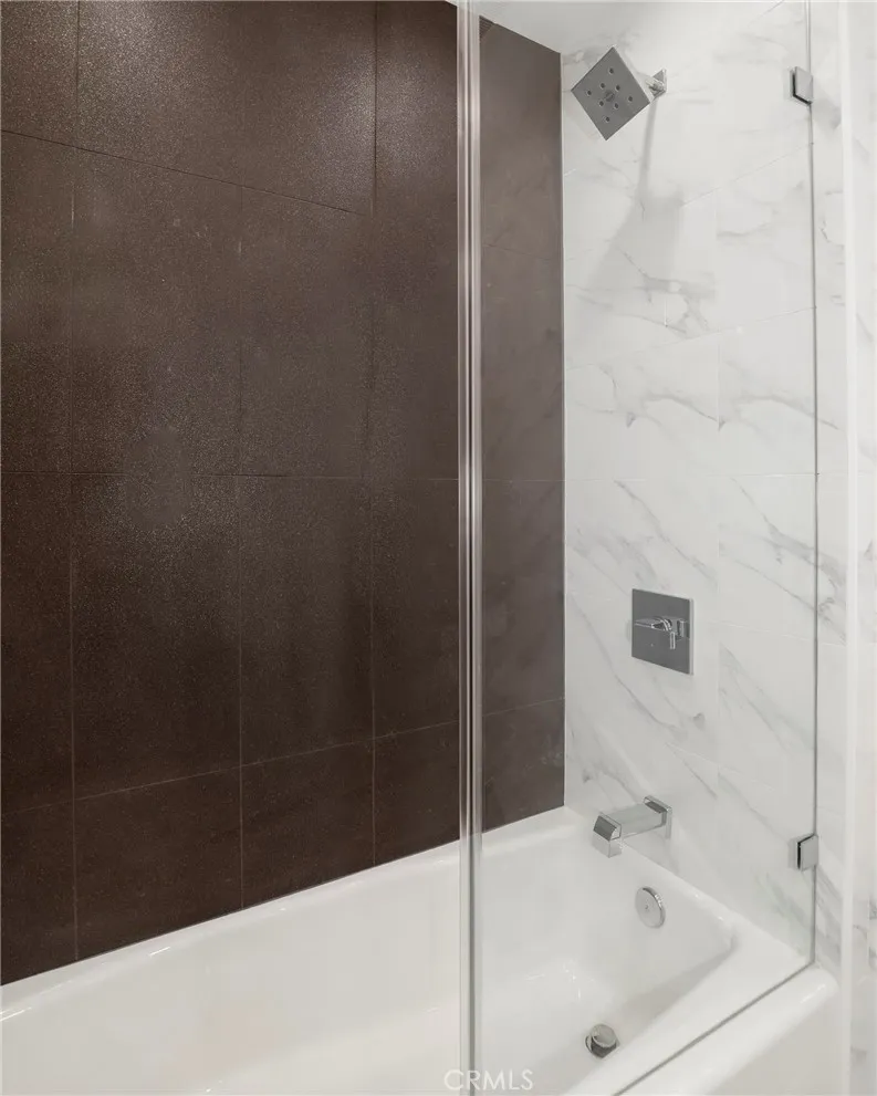 Additional image 110 of 2309 Cove Avenue, Los Angeles, CA 90039