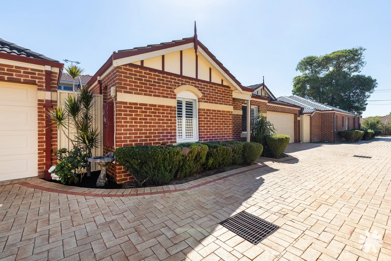 2/4 Mort Street, Rivervale WA 6103