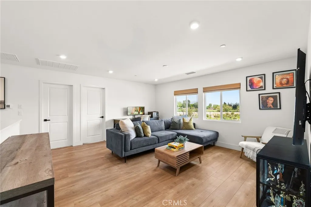 Additional image 31 of 3557 W Seco Dr, San Bernardino, CA 92407